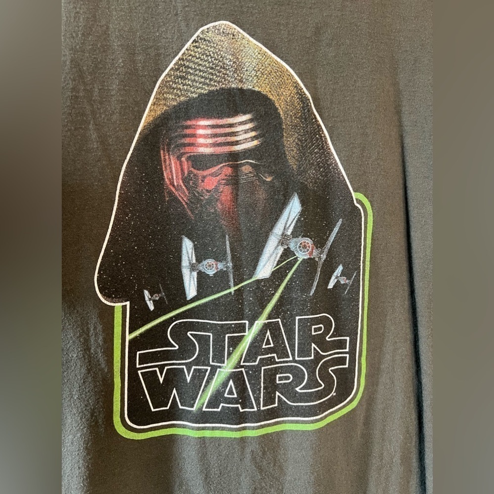 STAR Wars Boys Tee Shirt Size XL Hunter Green - Picture 2 of 4